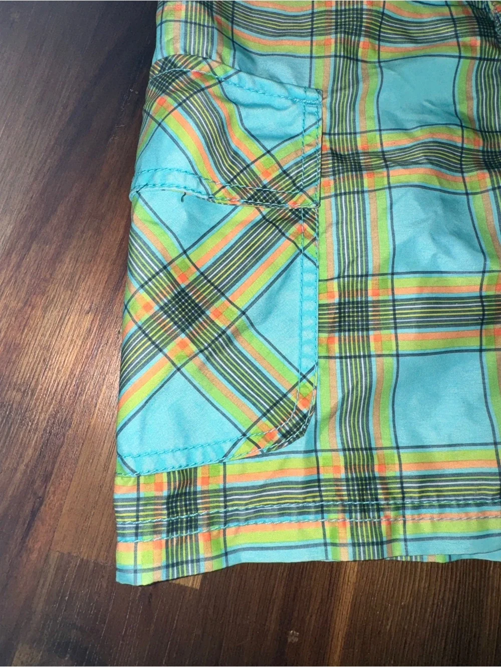 Ecko Unlimited Unltd Aqua & Green Plaid Swim Trunks